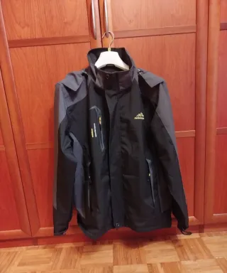 Chaqueta Cortavientos impermeable Talla M. Outdoor