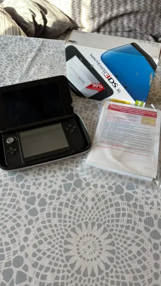 Nintendo 3DS XL Azul y Negra