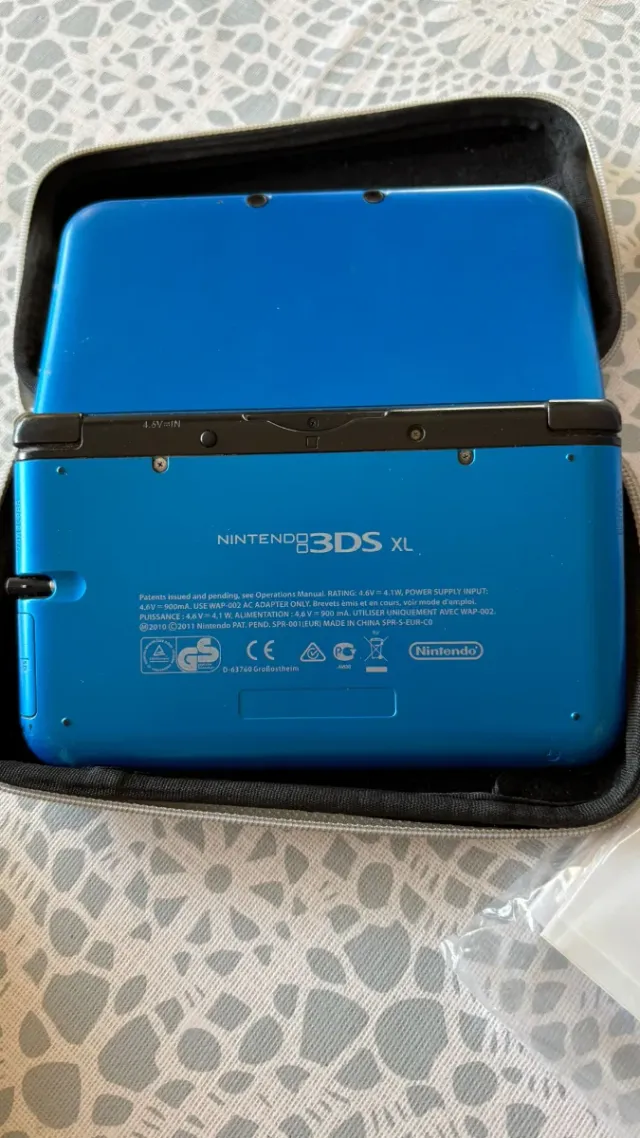 Nintendo 3DS XL Azul y Negra