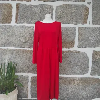 Macacão vermelho tamanho M