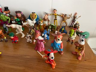 Gran lote de figuras coleccionables PVC 