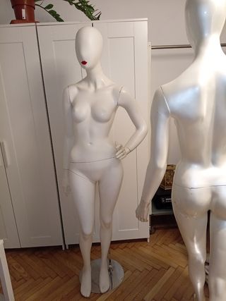 Manichino donna per esposizione