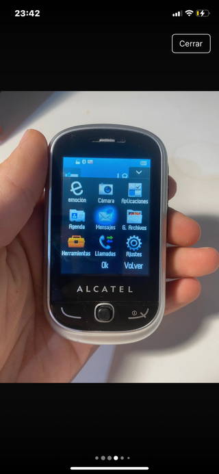 Telefono cellulare Alcatel argento e nero