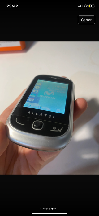 Telefono cellulare Alcatel argento e nero