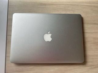 MacBook Air 13 Plata macOS Sierra