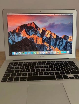 MacBook Air 13 Plata macOS Sierra