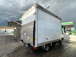 Camión Nissan Cabstar 2003 Plataforma