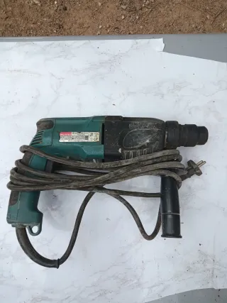 Taladro percutor Makita