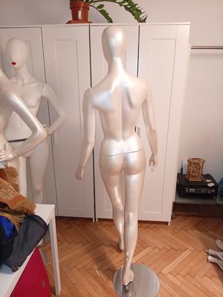 Manichino donna bianco perlato