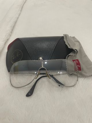 Gafas Ray-Ban Plata y Negro. 
