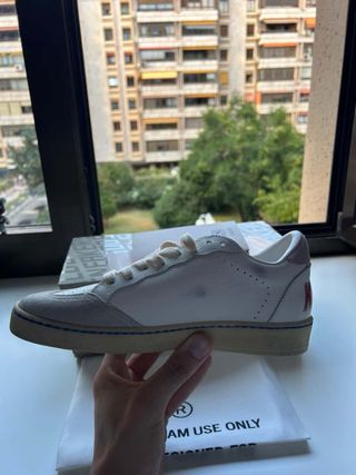 Zapatillas Golden Goose Blancas y Plateadas