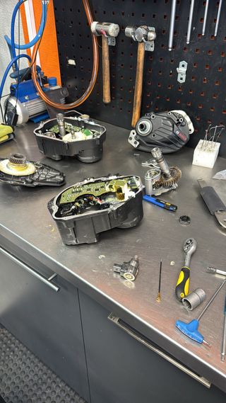 Mantenimiento y Reparación Motores e-Bike
