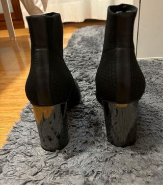 Botín Zara Tacón Metálico Negro