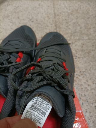 Zapatillas BTWIN Negras Talla 39