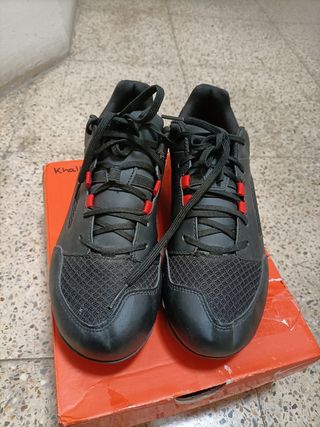 Zapatillas BTWIN Negras Talla 39