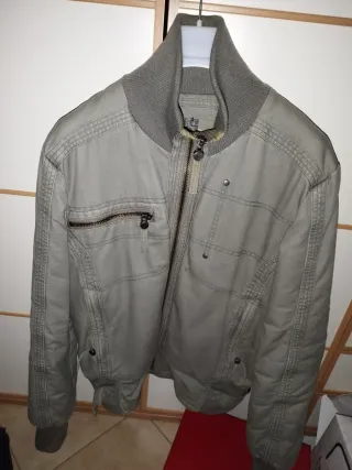 Giubbotto verde militare