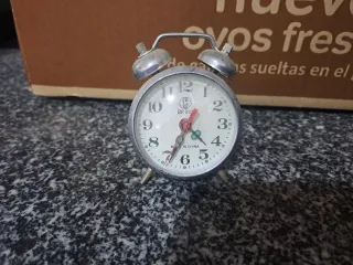 Reloj despertador antiguo