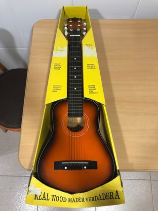 Guitarra de madera recomendada para niños