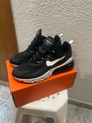 Nike Air Max 270 React Talla 42