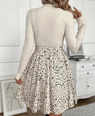 Vestido beige con estampado floral