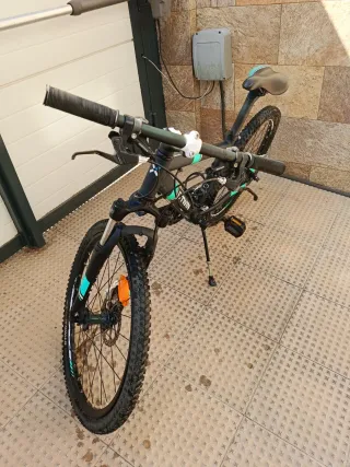 Bicicleta infantil B'TWIN 24 pulgadas