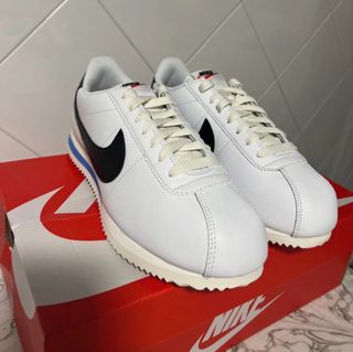Nike Cortez Blancas y Negras