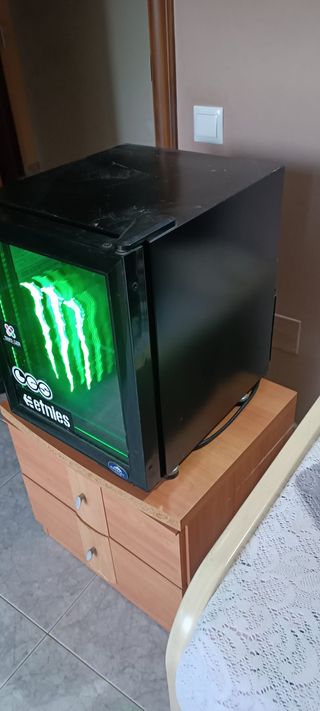Nevera Monster Energy