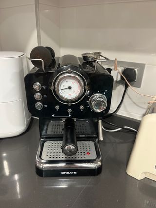 Cafetera automática CRÉATE Negra