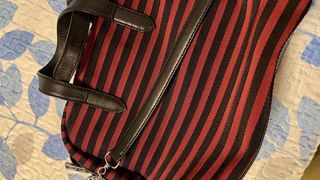 Bolso Bimba y Lola Rayas Rojo y Negro