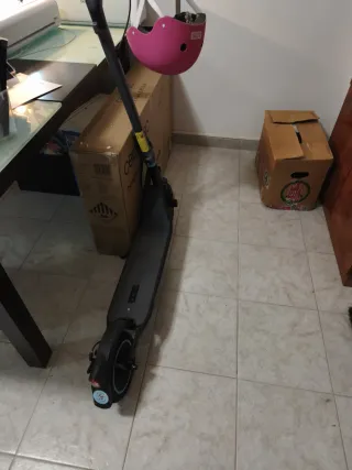 Patinete eléctrico casi nuevo