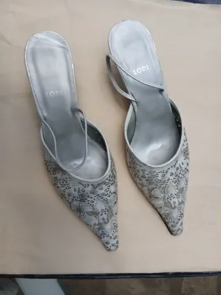 Zapatos plateados LODI