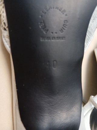 Zapatos plateados LODI