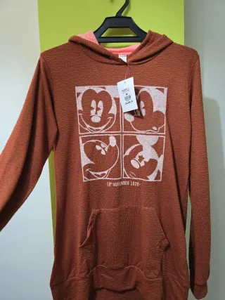 6 ARTÍCULOS CON ETIQUETA.Sudaderas y camisetas.T/M