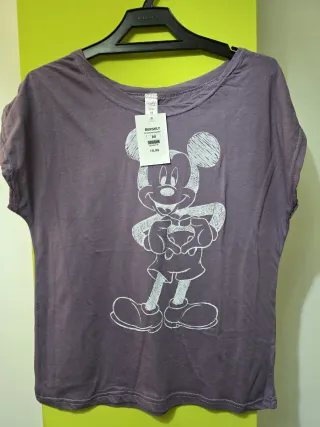 6 ARTÍCULOS CON ETIQUETA.Sudaderas y camisetas.T/M