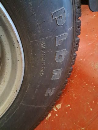 Neumático 315/80 R 22,5