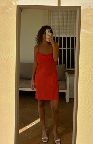 Vestido H&M corto rojo satinado