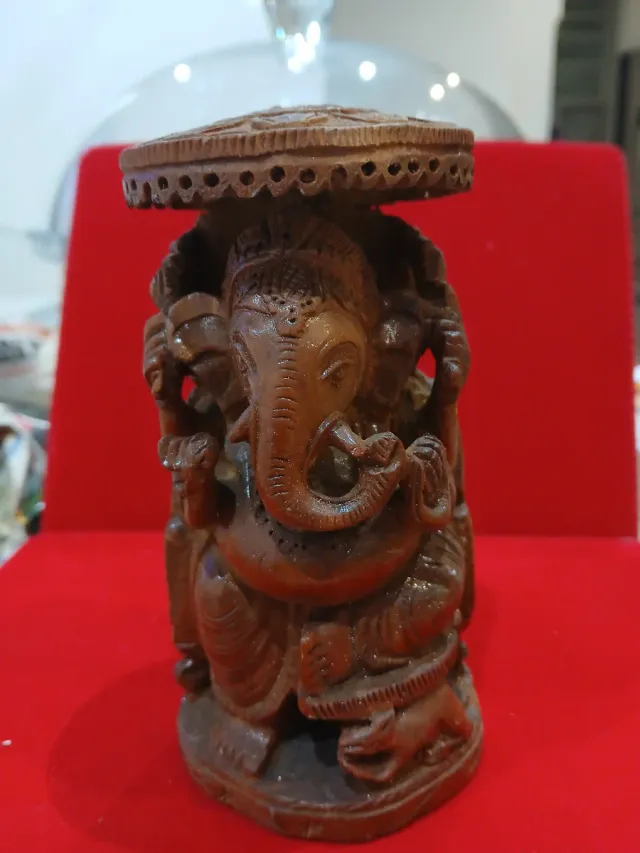 Figura Ganesha madera antigua