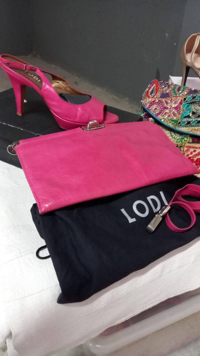Lote Ropa Mujer: Pantalón Rojo y Tops