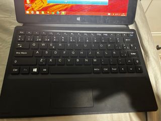 Tablet Vexia Portablet Plus con teclado 