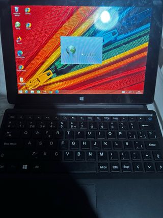 Tablet Vexia Portablet Plus con teclado 