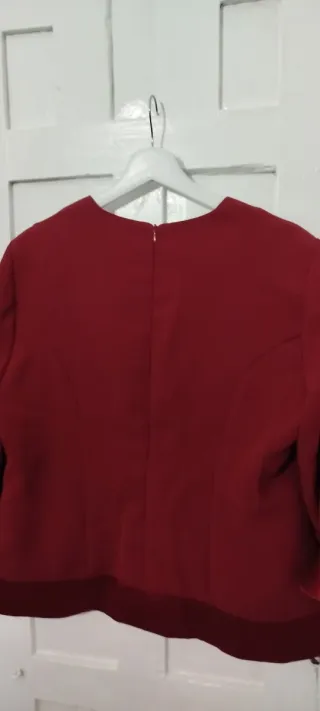 Conjunto de fiesta rojo