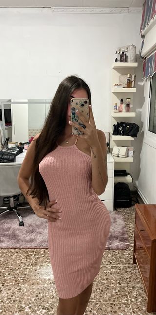 Vestido rosa ajustado de canalé