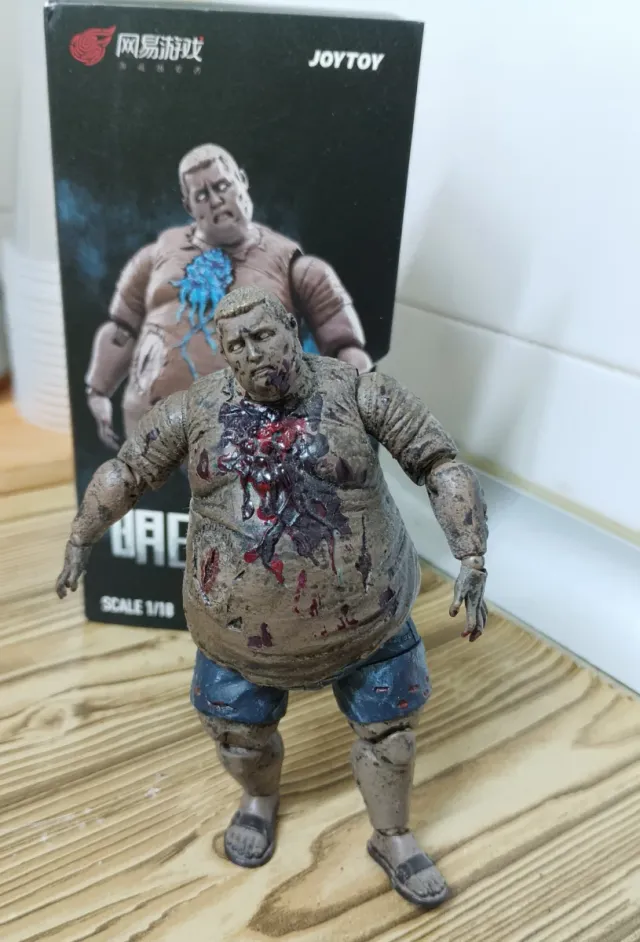 Figura Zombie Joy Toy Escala 1/18