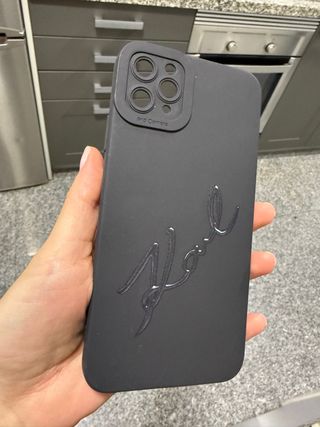 Custodia nera per iPhone 11 Pro Max