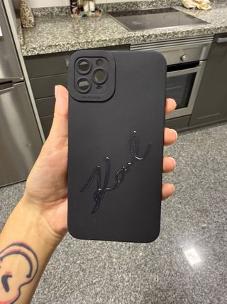 Custodia nera per iPhone 11 Pro Max