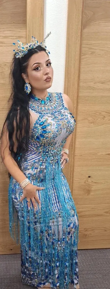 Vestido Reme Salazar con complementos