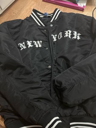 Chaqueta H&M New York Negra