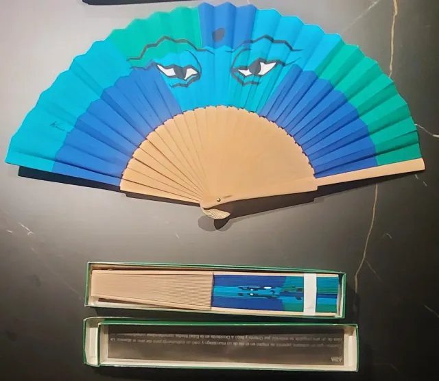 Abanicos Forum Barcelona 2004