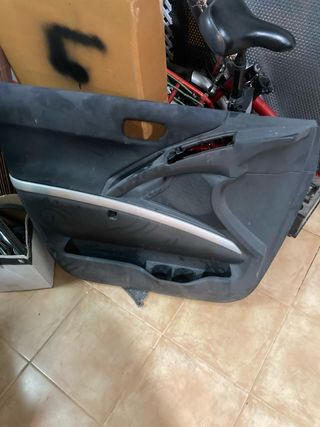 Cartonera Puerta Toyota corolla verso