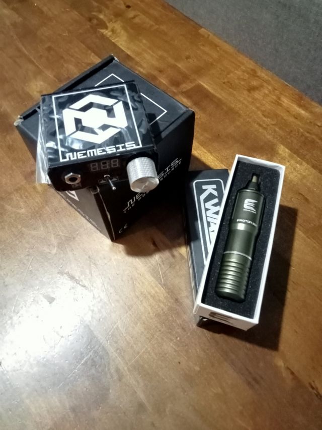 Fuente Alimentación Nemesis Kwadron